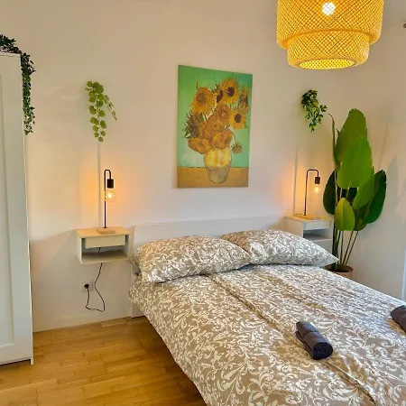 Apartment Modern With Garden & Terrace Near Scs *