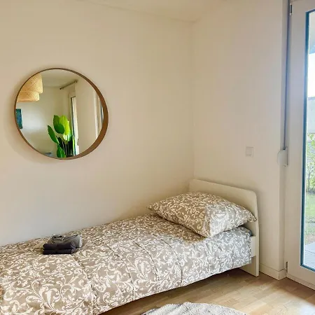 Modern With Garden & Terrace Near Scs