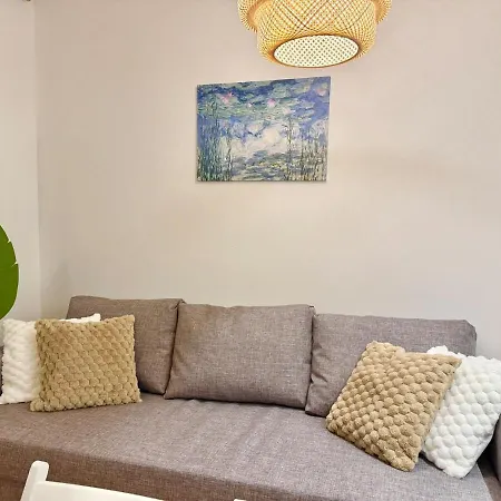 Apartment Modern With Garden & Terrace Near Scs *